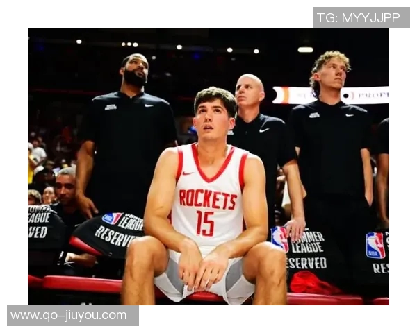 火箭与马刺激战上半场谢泼德表现抢眼文班状态起伏失误频繁 火箭与马刺激战上半场谢泼德表现抢眼文班状态起伏失误频繁