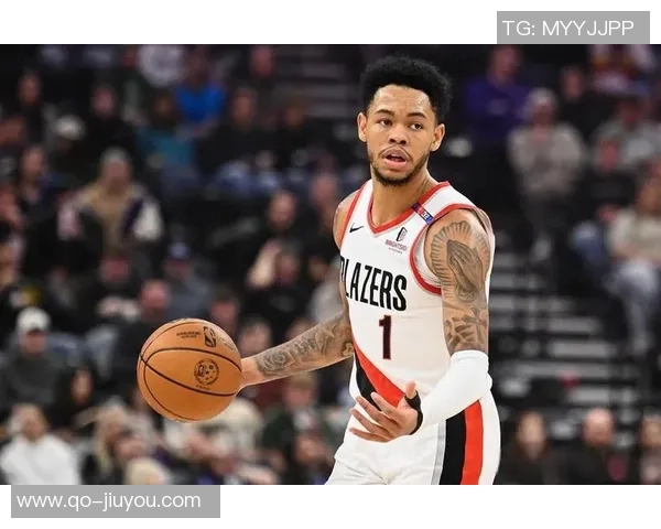 安芬尼西蒙斯表现出色14投8中三分球7中2贡献18分2助攻