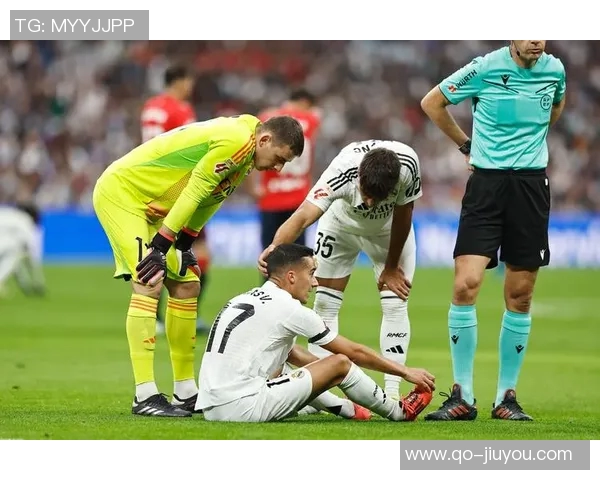 卡瓦哈尔参与皇马合练状态回暖有望入选西超杯大名单